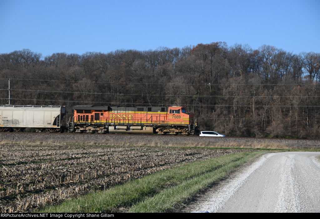 BNSF 7669